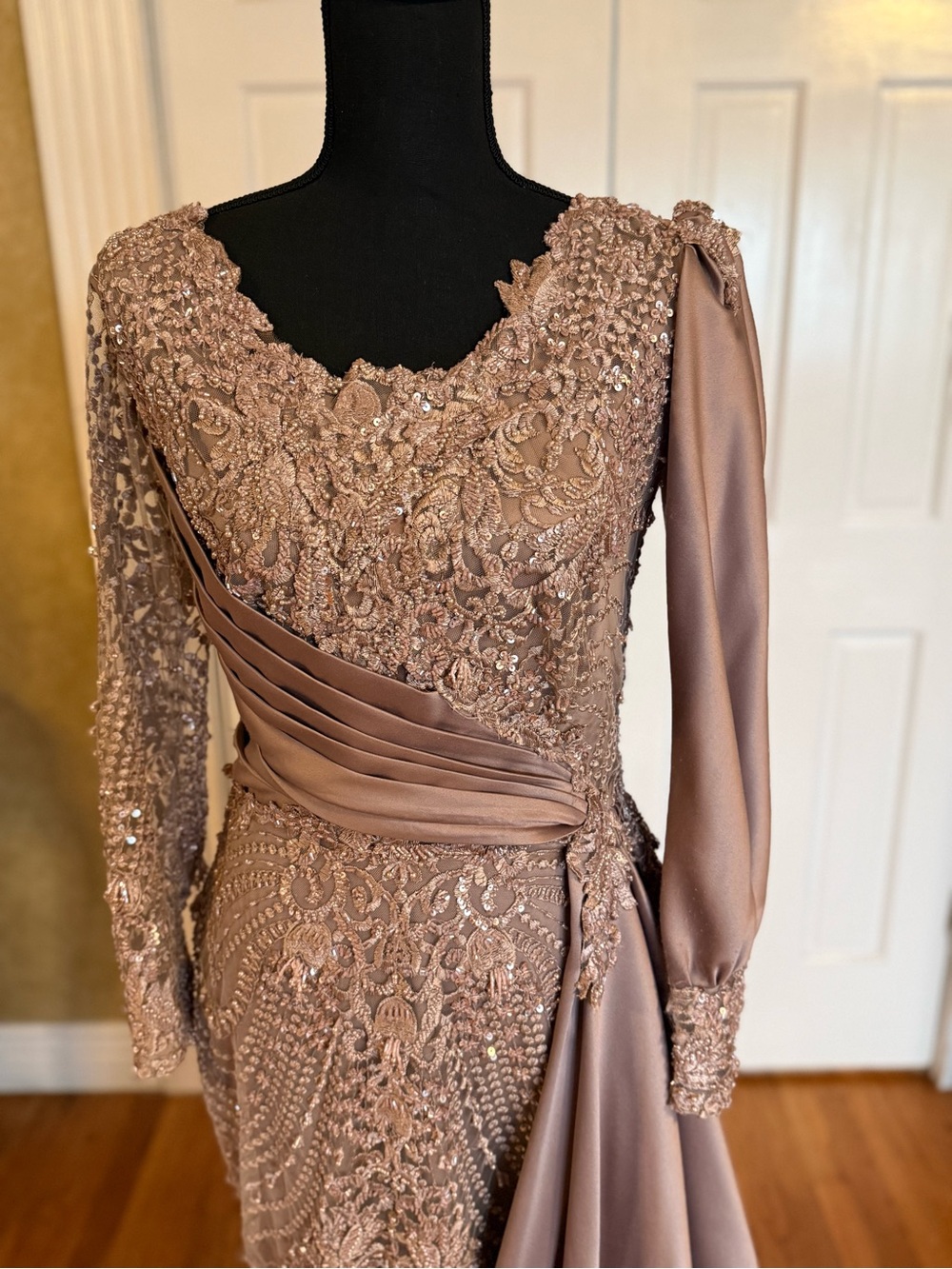 STUNNING CUSTOM MADE Embroidered Long Sleeve Evening Dress in Mauve